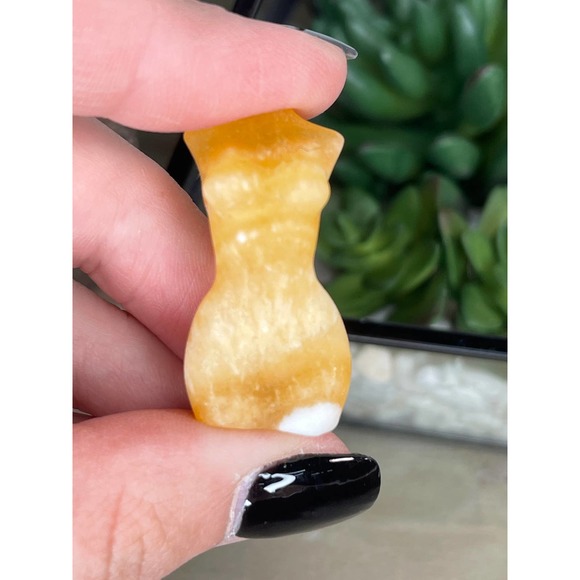 Mini Goddess body carving / sculpture crystal - Picture 2 of 6